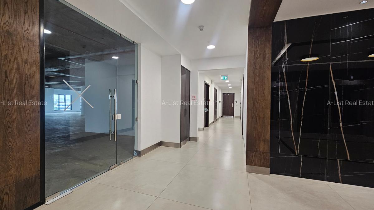 4,000 ft² Commercial Property with Backup Generator at Brookside Drive - 15