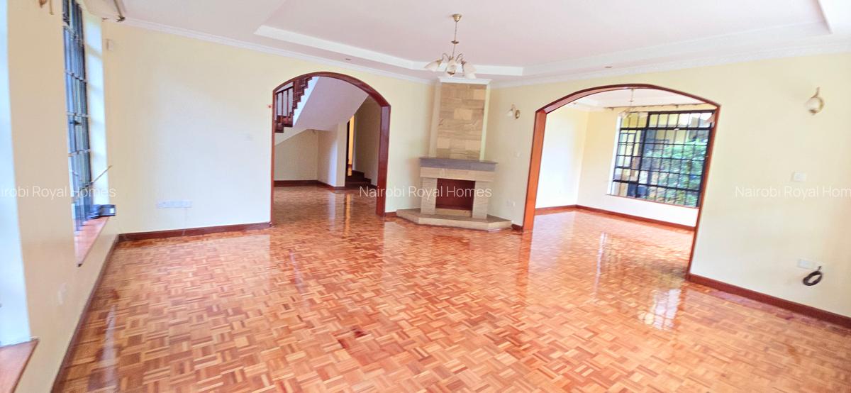 4 Bed Townhouse with En Suite at Convent Drive - 15