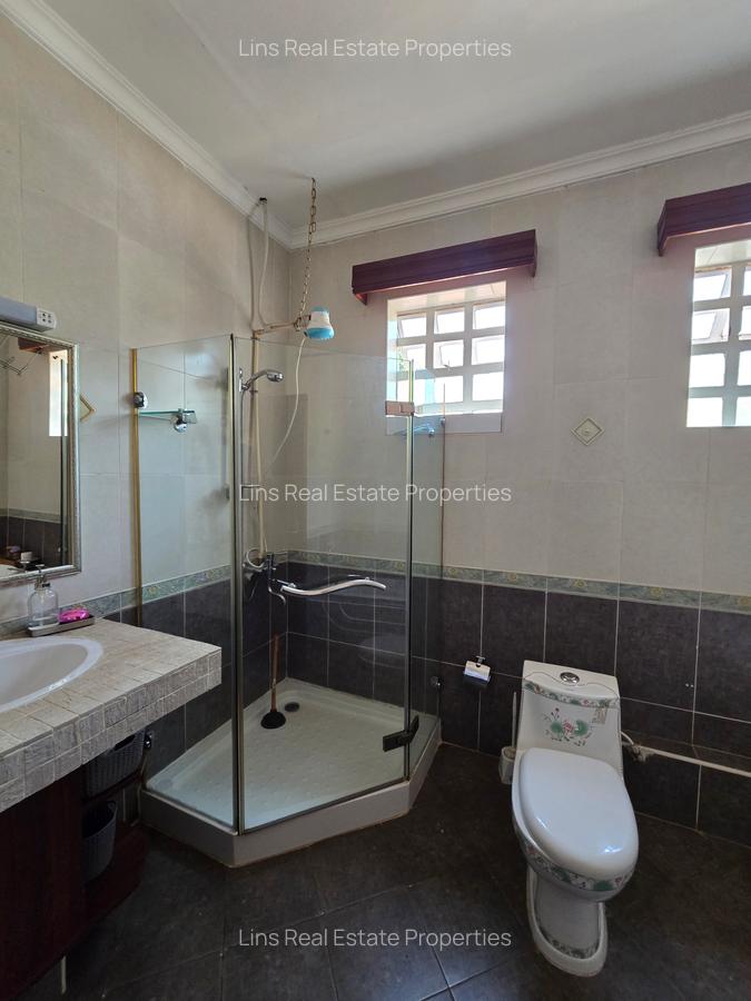 5 Bed Townhouse with En Suite in Kitisuru - 13