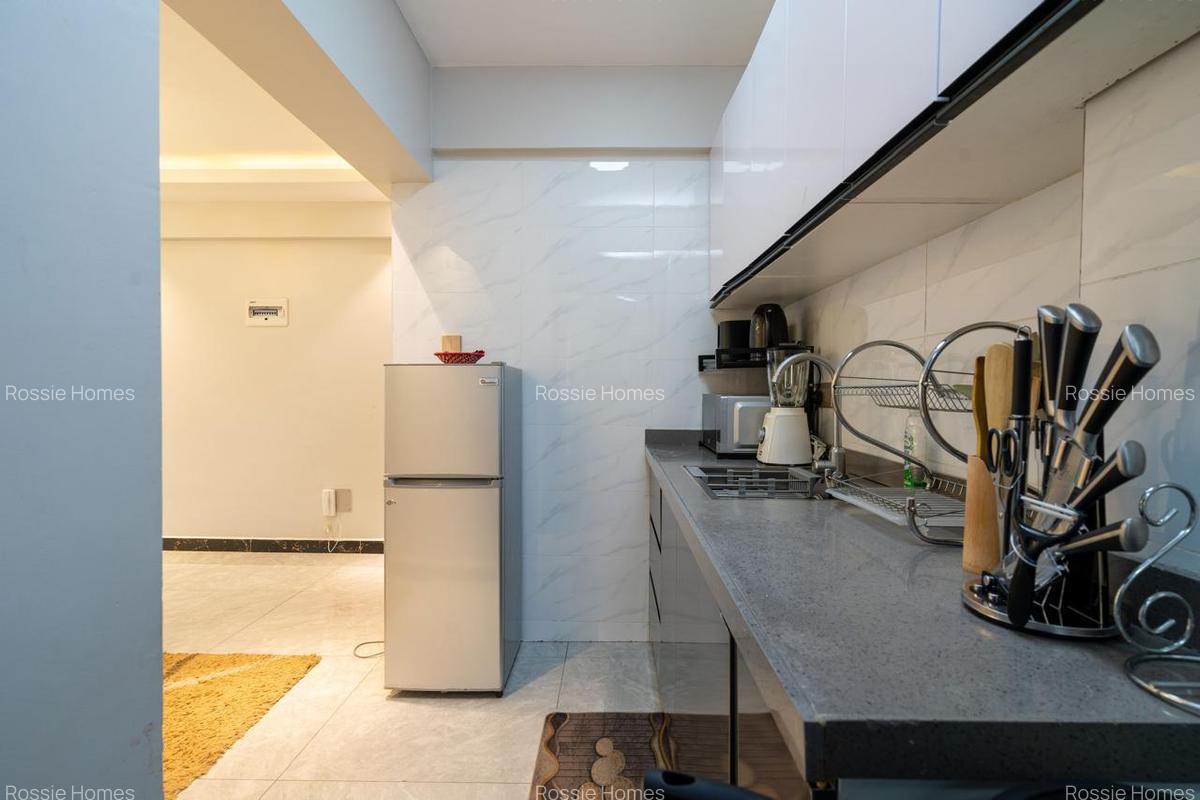 Serviced 2 Bed Apartment with En Suite in Kileleshwa - 4
