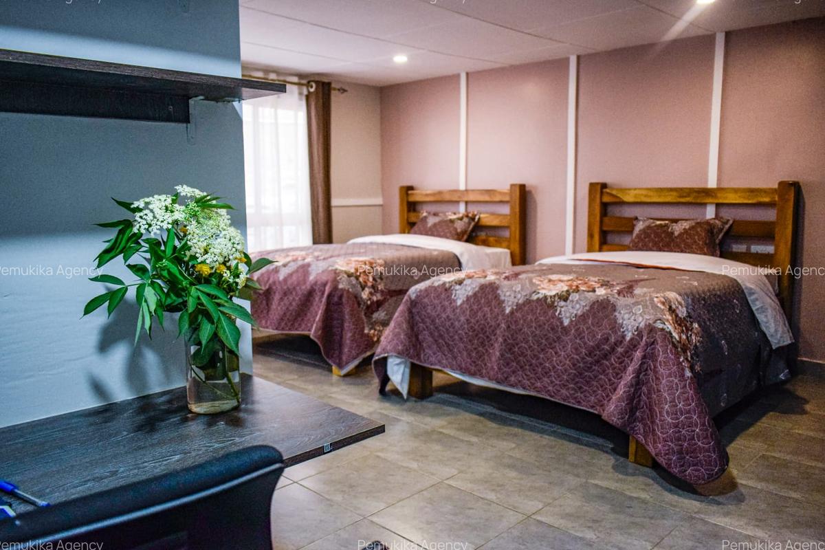 4 Bed House in Spring Valley - 3