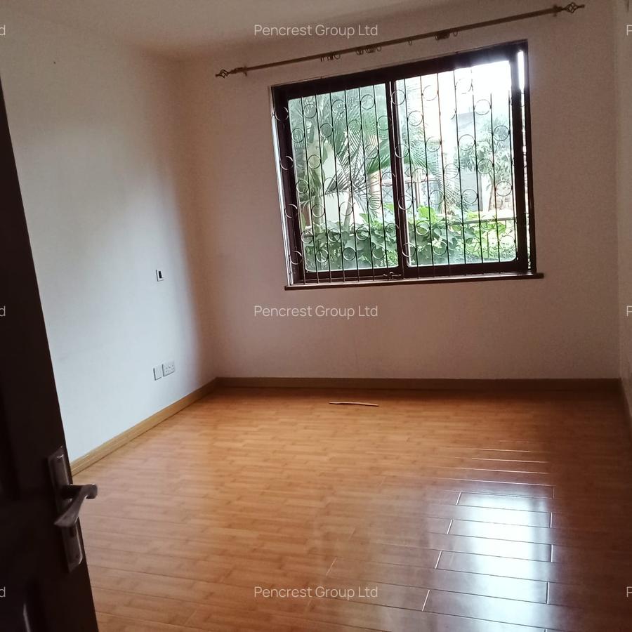 3 Bed Apartment with En Suite in Rhapta Road - 10