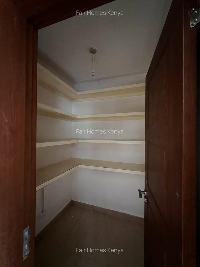 5 Bed Townhouse with En Suite at Kaputei Gardens - 6