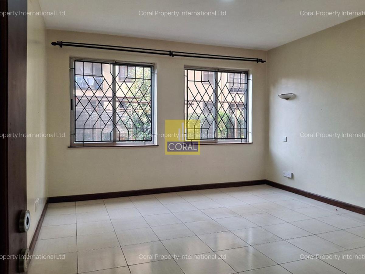 4 Bed Apartment in Westlands Area - 13