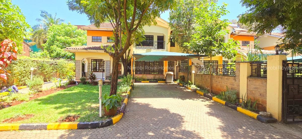 4 Bed Townhouse with En Suite at Lavington Road - 3