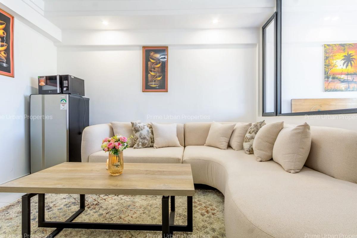 Serviced 1 Bed Apartment with Gym in Westlands Area - 11