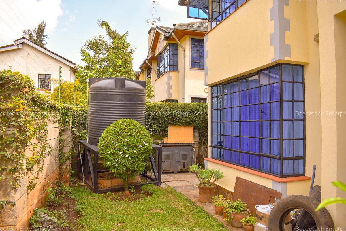 4 Bed Townhouse with En Suite in Lavington - 4