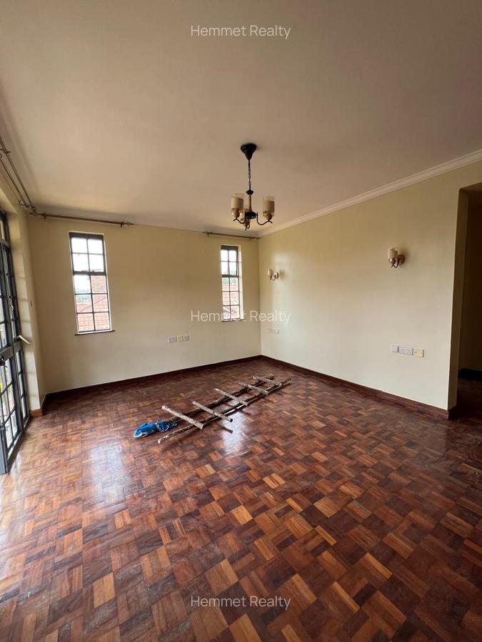 4 Bed Townhouse with En Suite in Loresho - 14