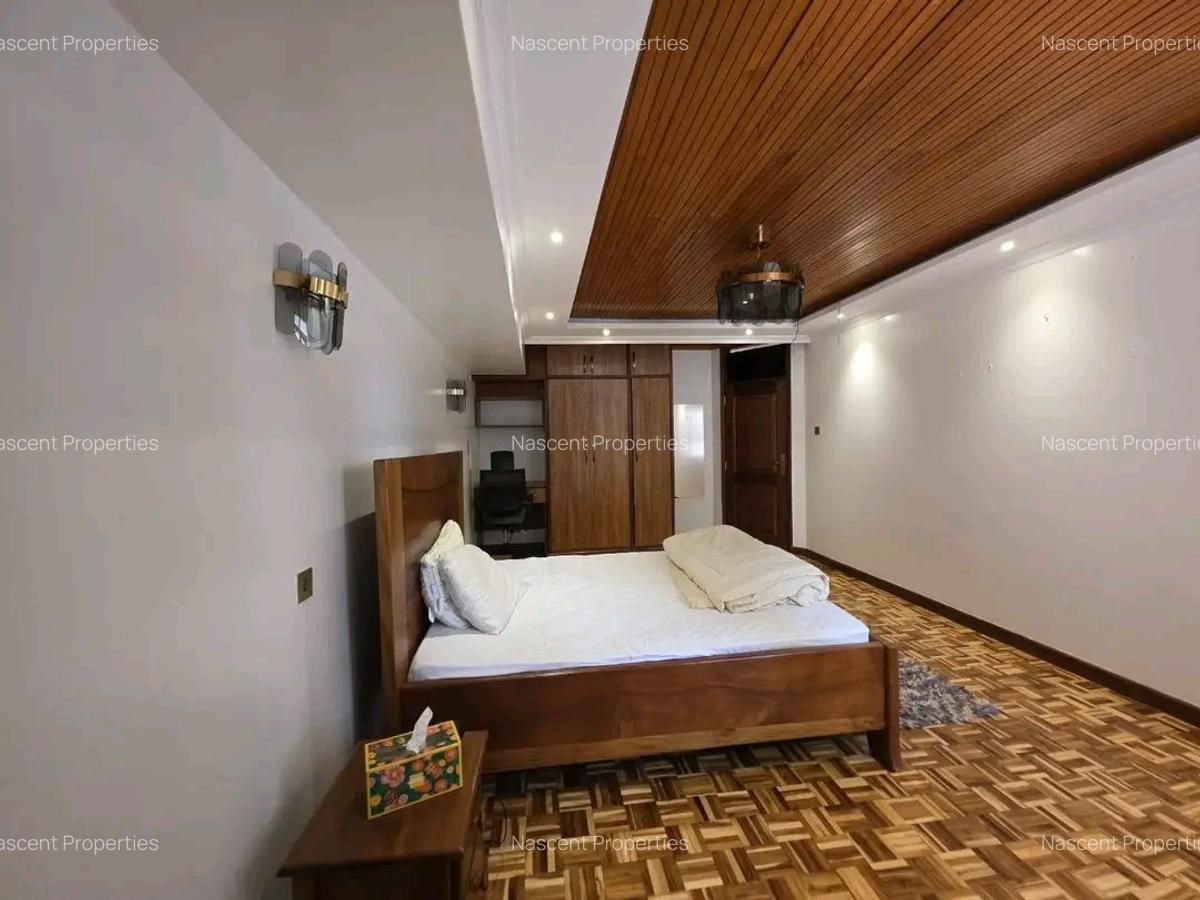 4 Bed House with En Suite in Spring Valley - 14