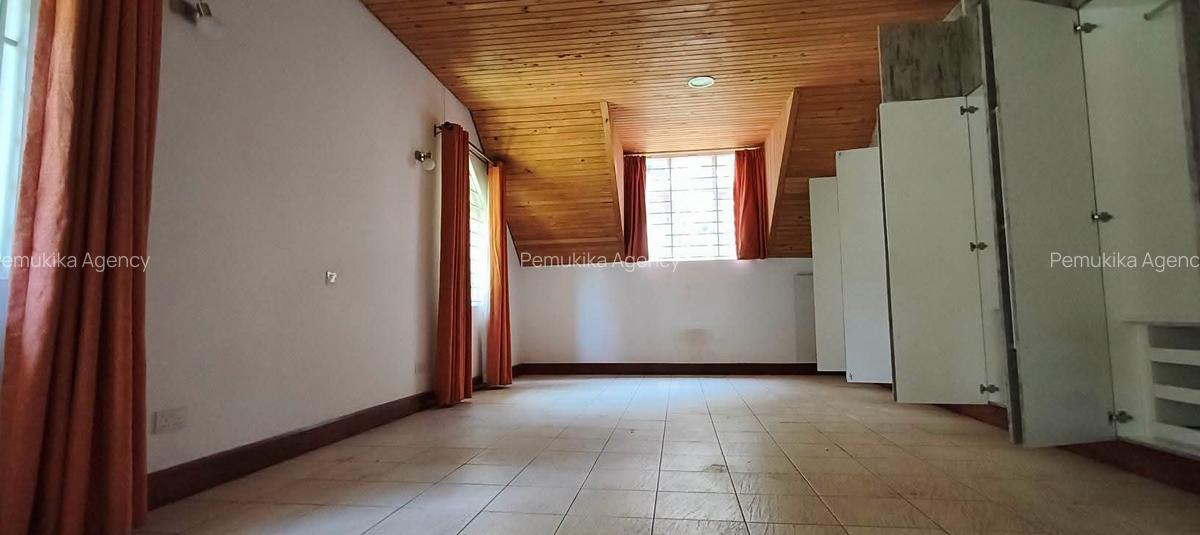 5 Bed Townhouse with En Suite in Rosslyn - 5