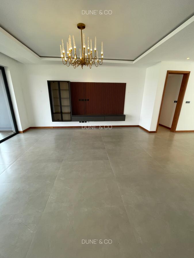 Serviced 4 Bed Apartment with En Suite in Riverside - 4