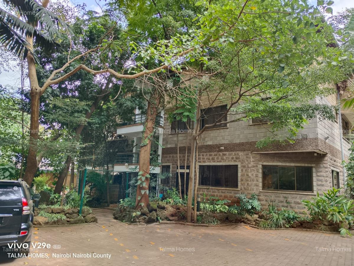 Serviced 2 Bed Apartment with En Suite at Near Sarit Centre - 3