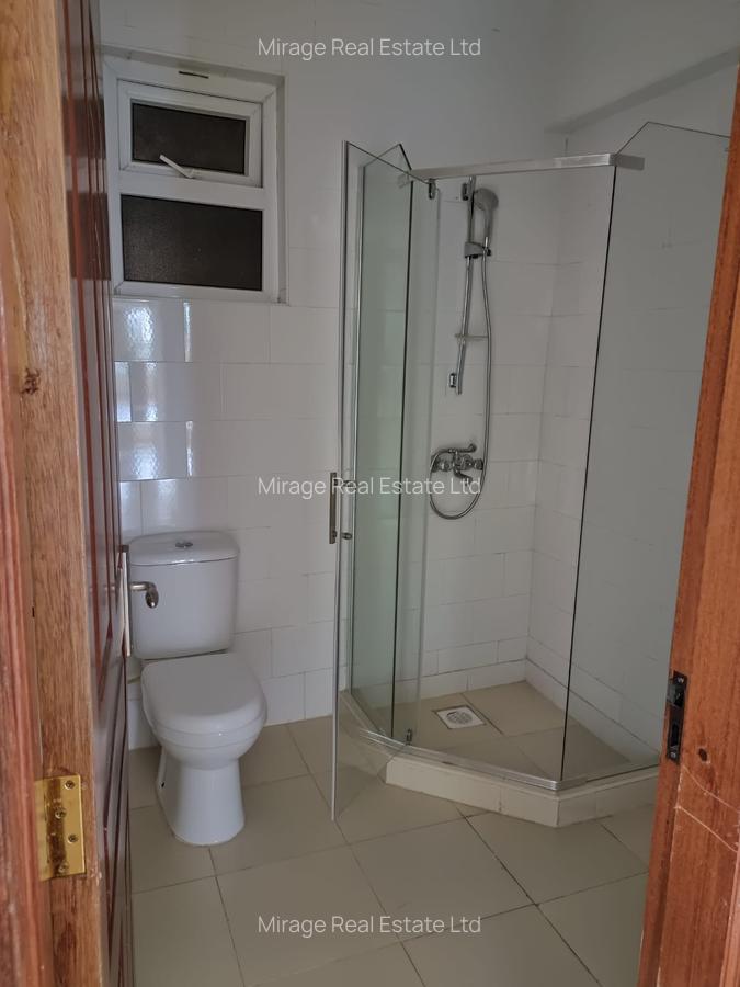 4 Bed Apartment with Swimming Pool in Kilimani - 12