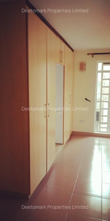 7 Bed Townhouse with En Suite at Dogunit - 17