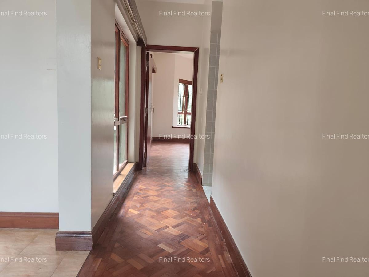 5 Bed Townhouse with En Suite in Runda - 14