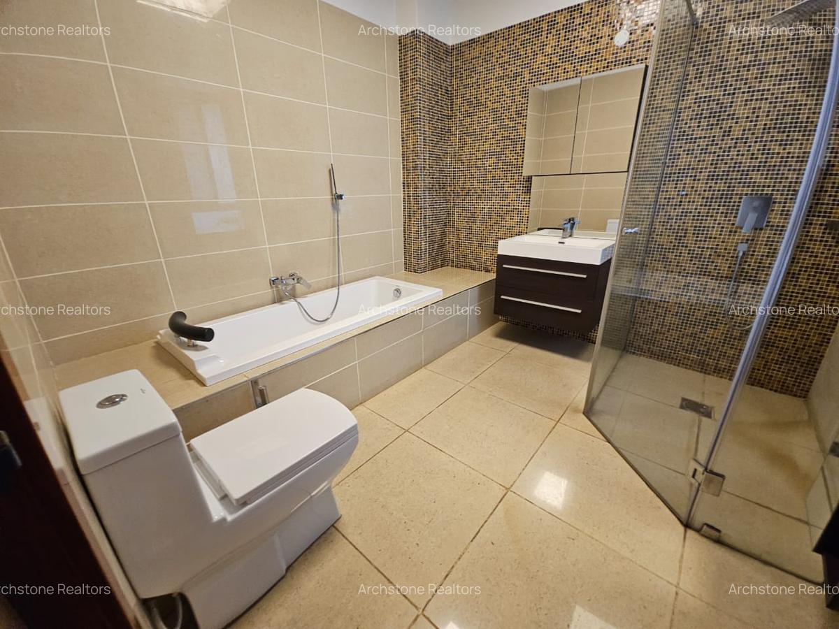 3 Bed Apartment with En Suite in Parklands - 5