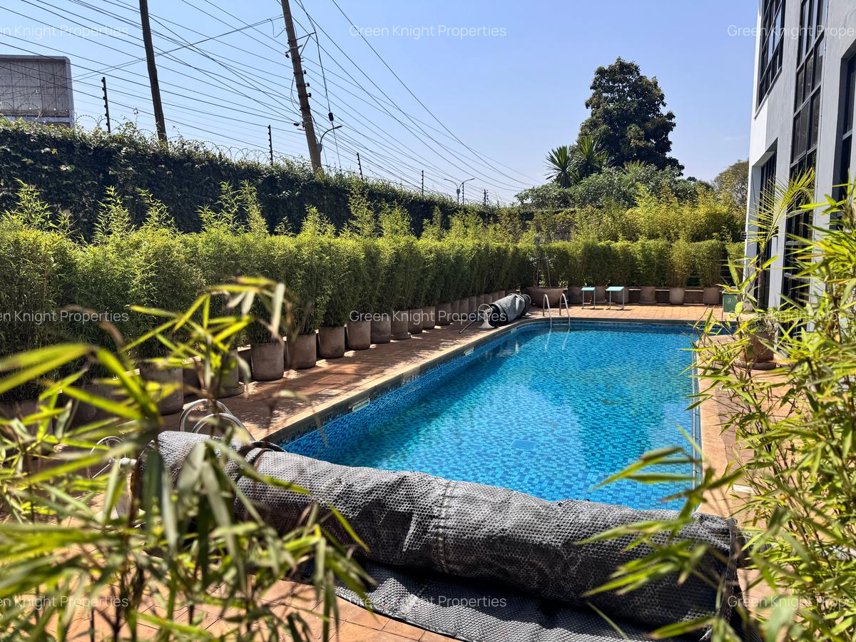 Serviced 2 Bed Apartment with En Suite in Westlands Area - 6