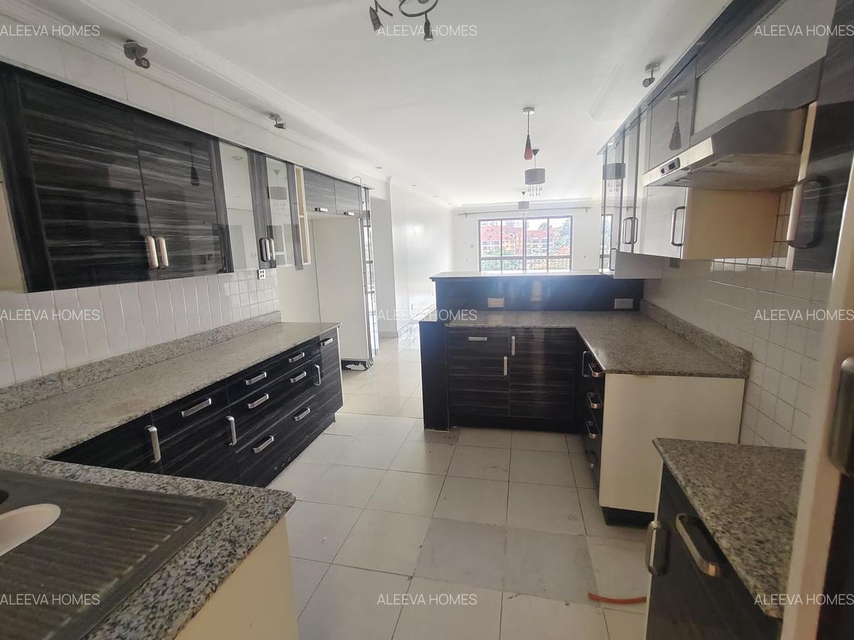 4 Bed Apartment with En Suite in Lavington - 4