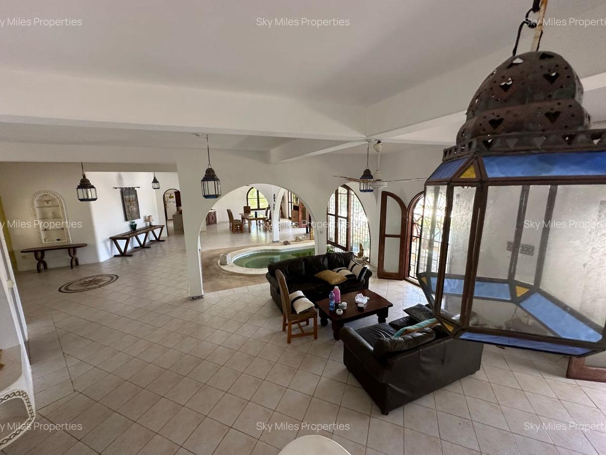 4 Bed Villa with En Suite at Watamu - 4