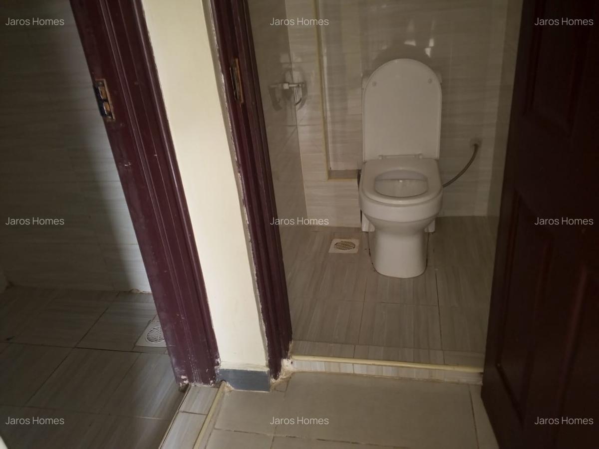 2 Bed Apartment with En Suite at Naivasa Road - 8