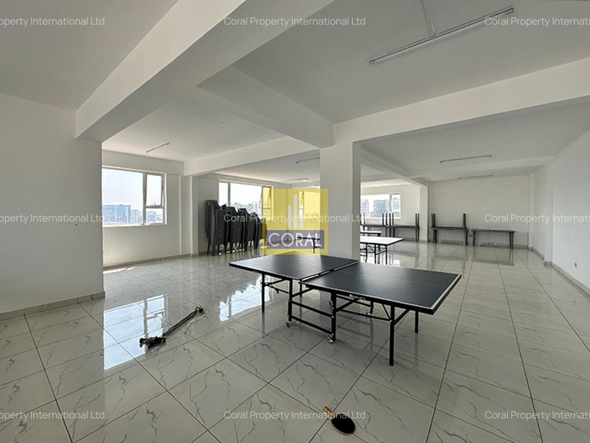 3 Bed Apartment in Parklands - 14