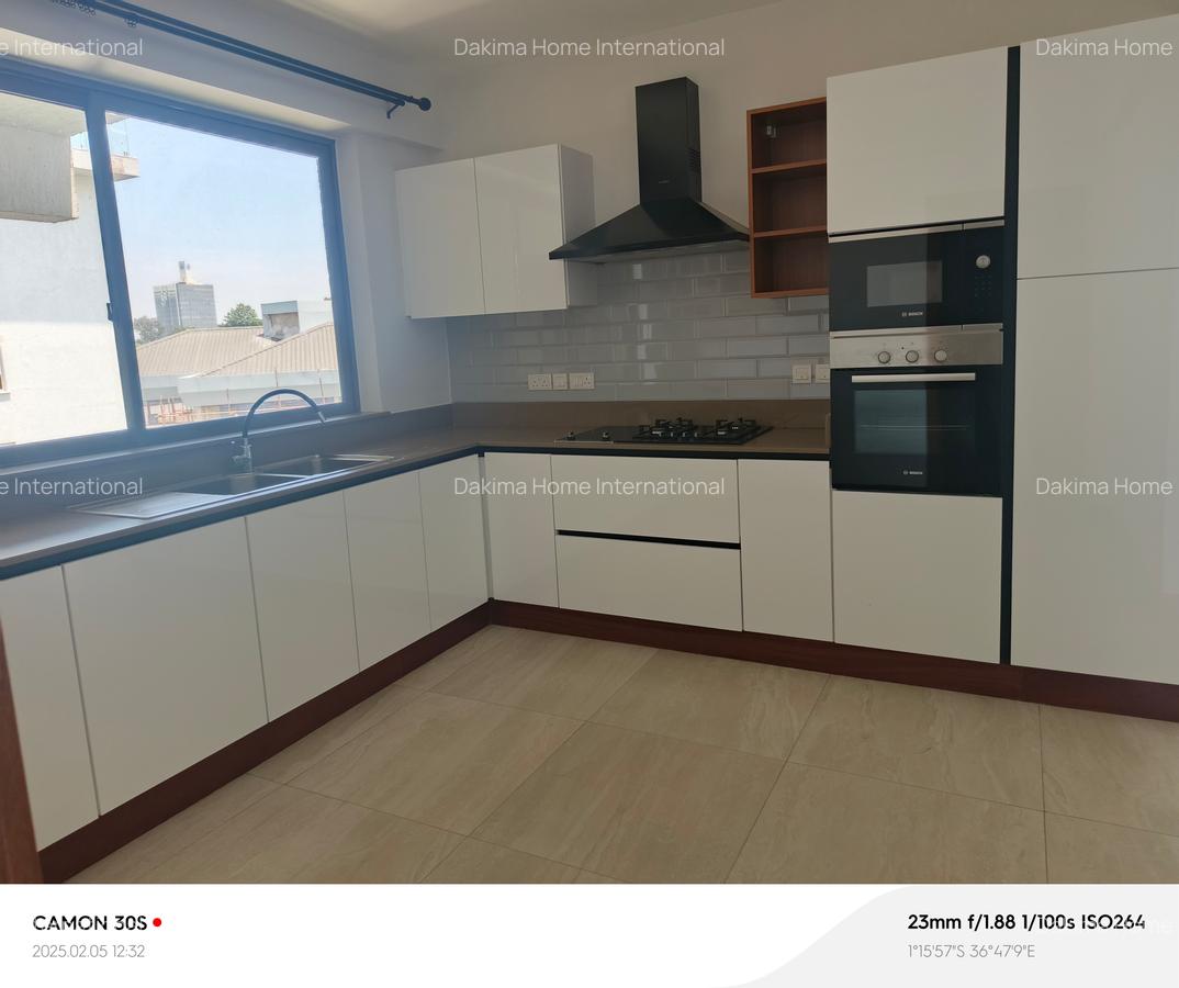 3 Bed Apartment with Staff Quarters in Rhapta Road - 4