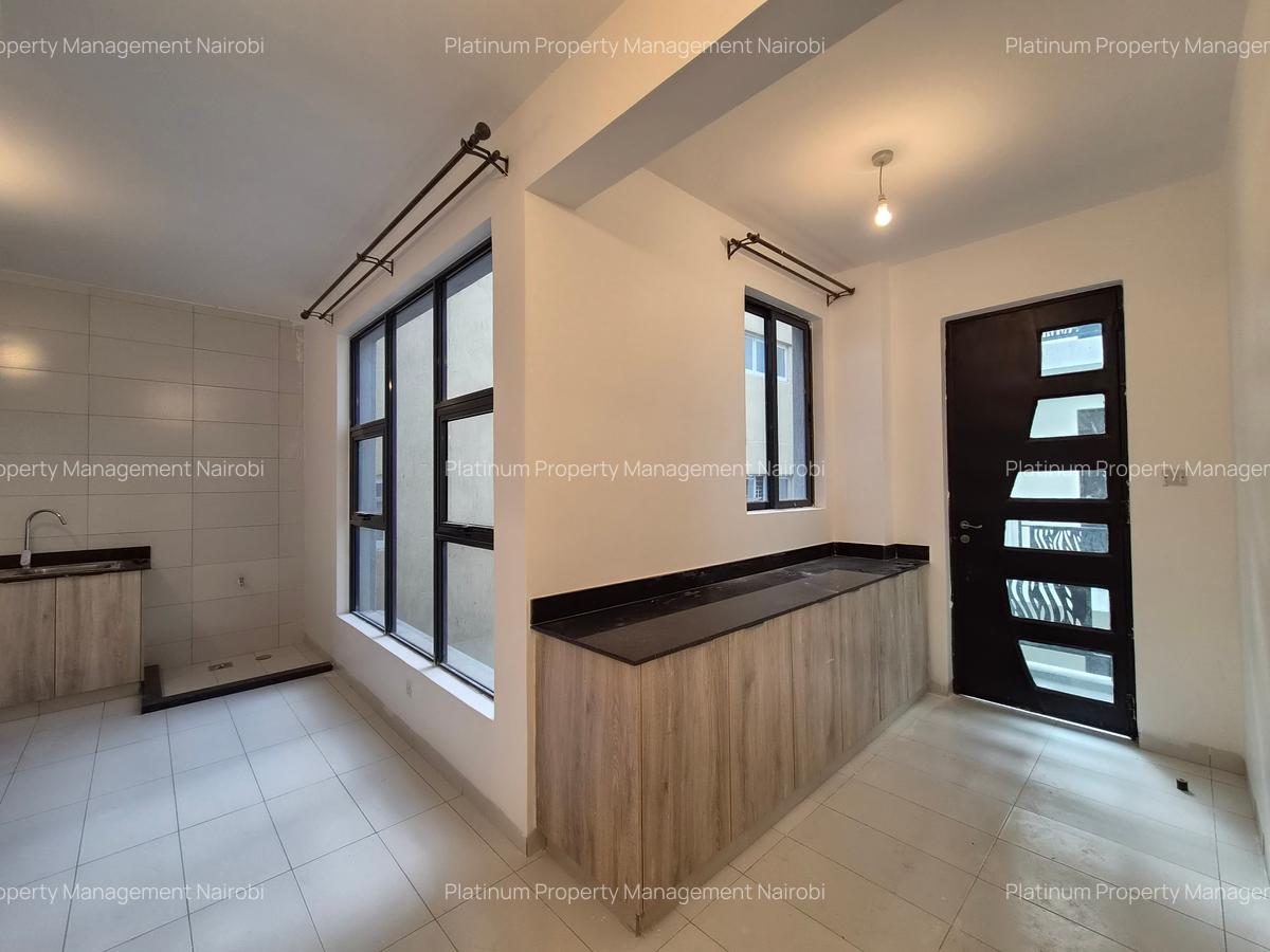 Furnished 4 Bed Apartment with En Suite at Second Parklands - 9