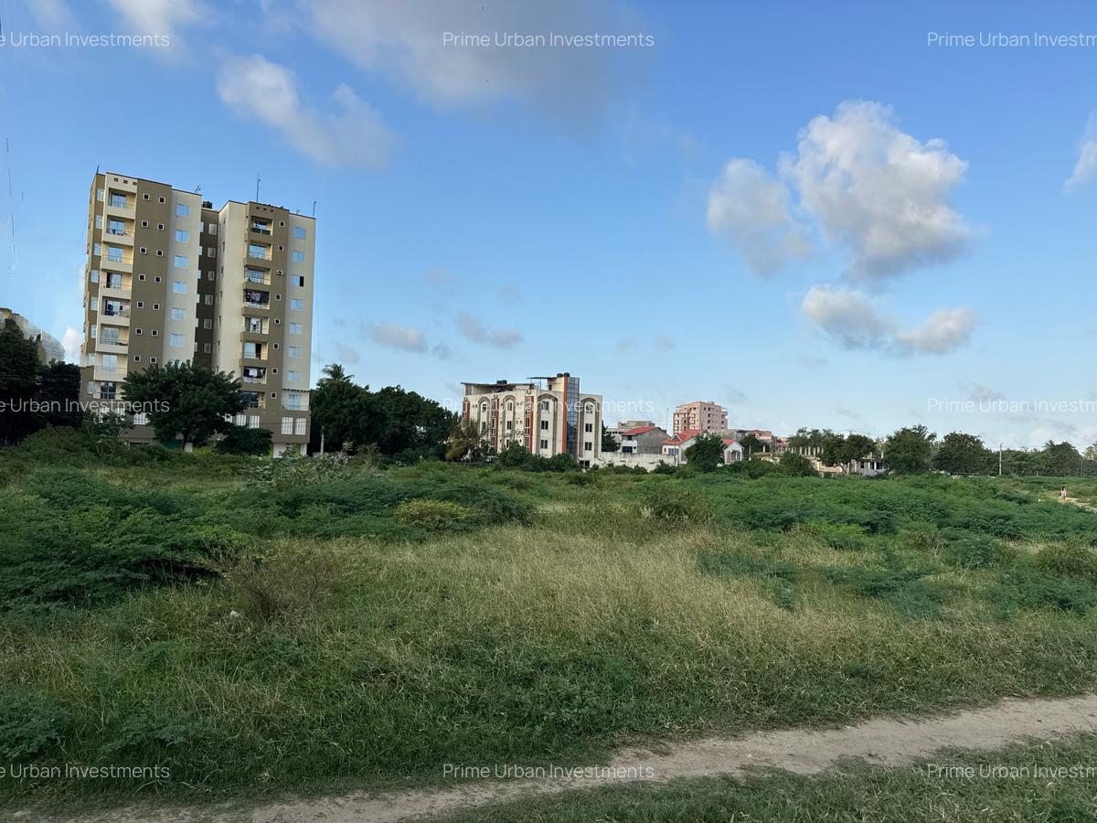 Land at Mombasa Malindi Highway - 16