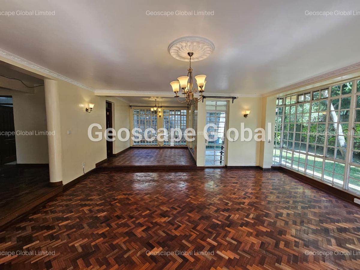5 Bed Townhouse with En Suite in Lavington - 8
