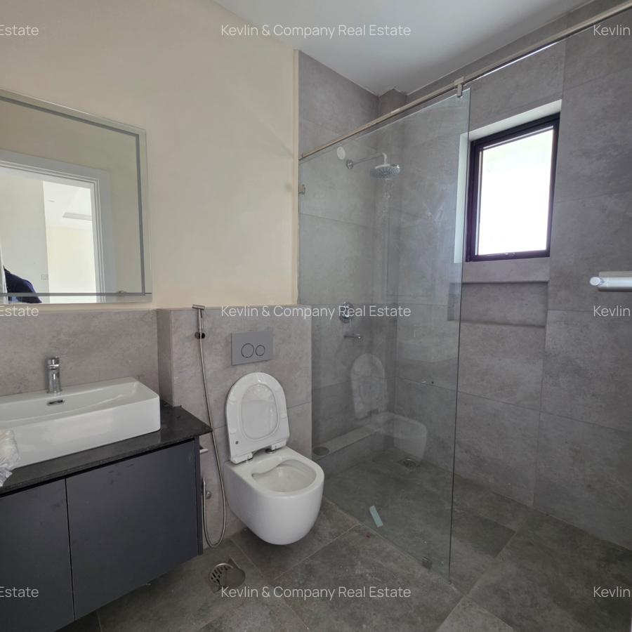 3 Bed Apartment with En Suite in General Mathenge - 17