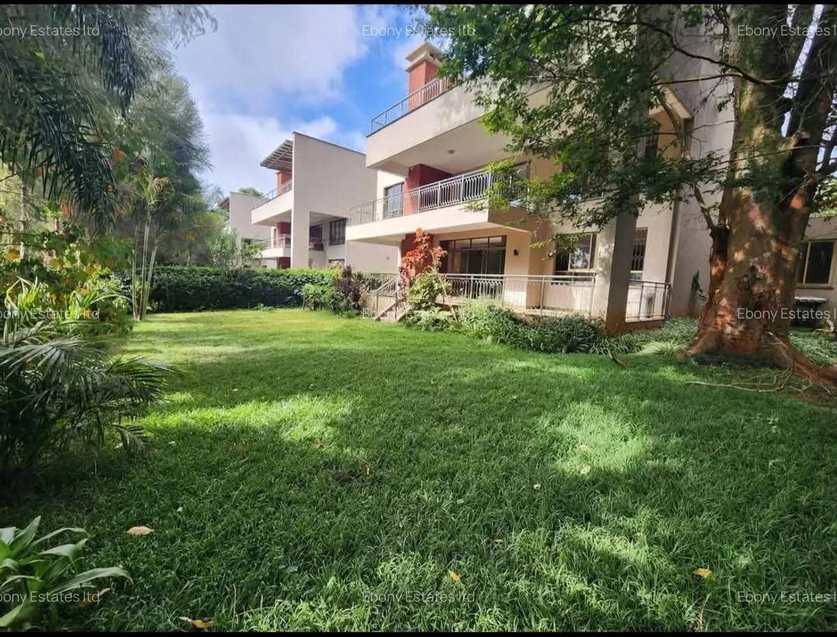 6 Bed Townhouse with En Suite in Lavington - 1