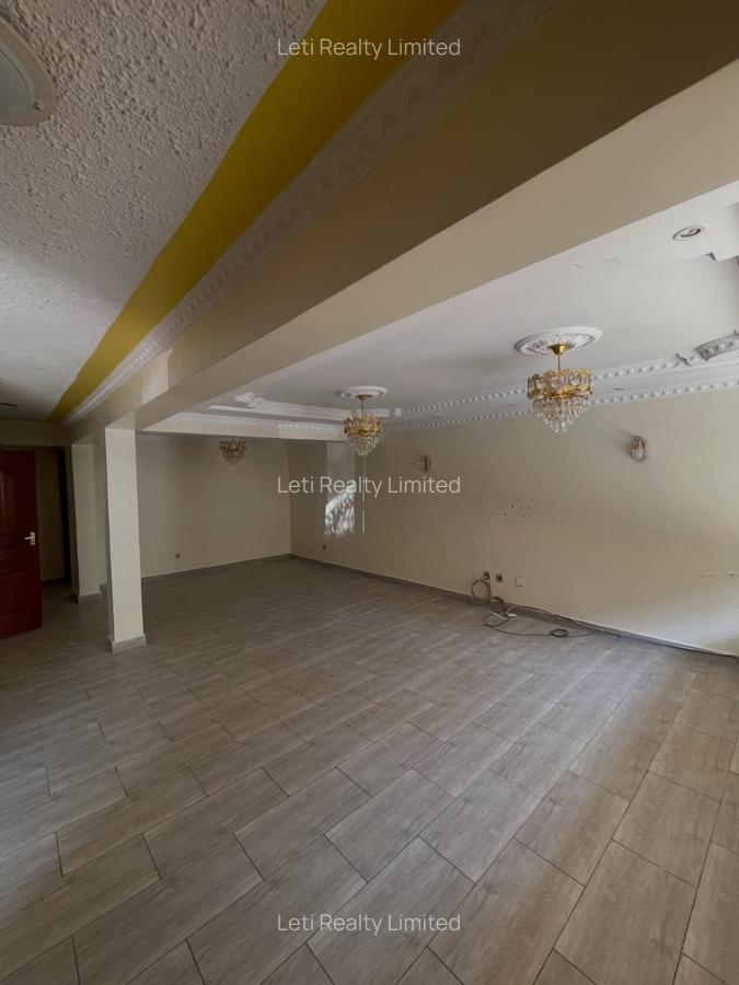 5 Bed Townhouse with En Suite in Lavington - 7