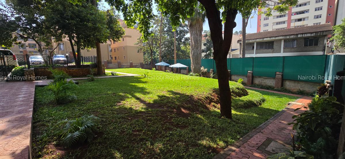 3 Bed Apartment with En Suite at Riverside Drive - 4