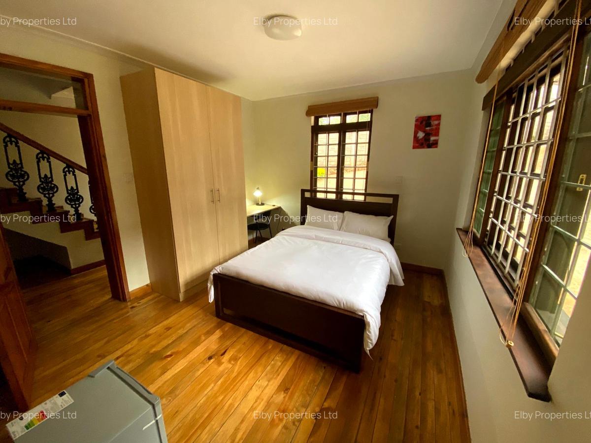 7 Bed House with En Suite in Runda - 15
