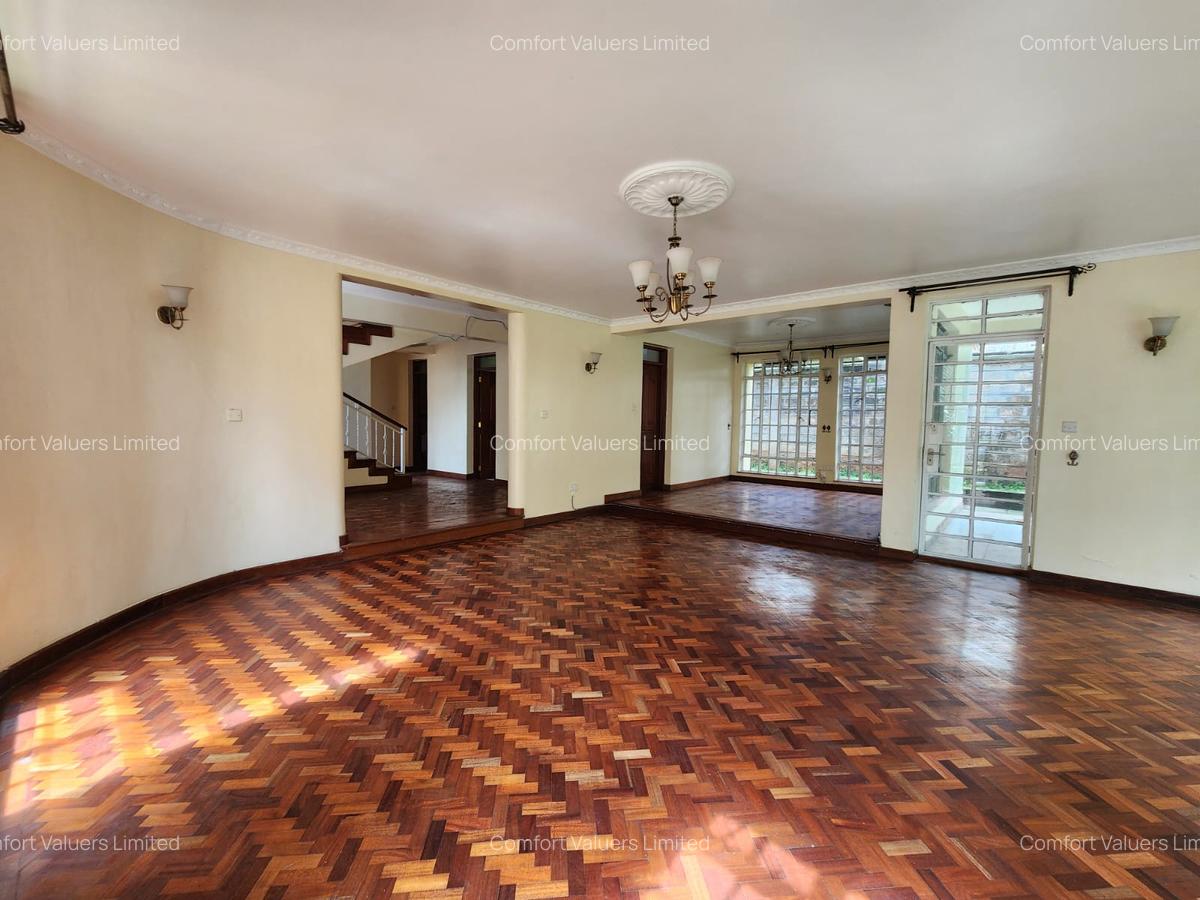 5 Bed Townhouse with En Suite at Lavington Green - 4