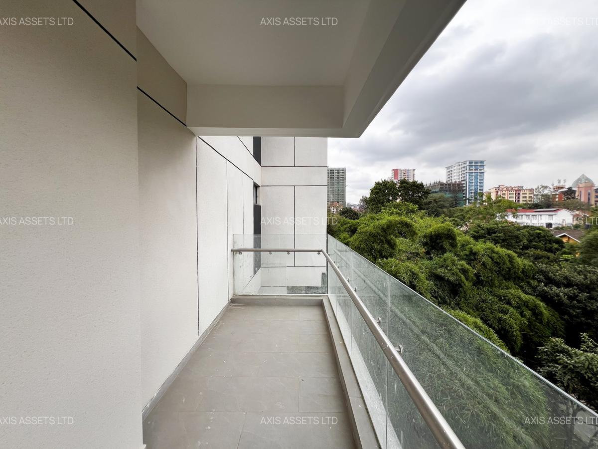 3 Bed Apartment with Swimming Pool at George Padmore - 15