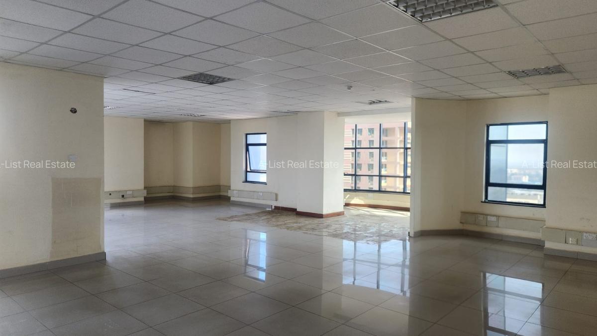 2,660 ft² Commercial Property with Service Charge Included at Hospital Road - 10