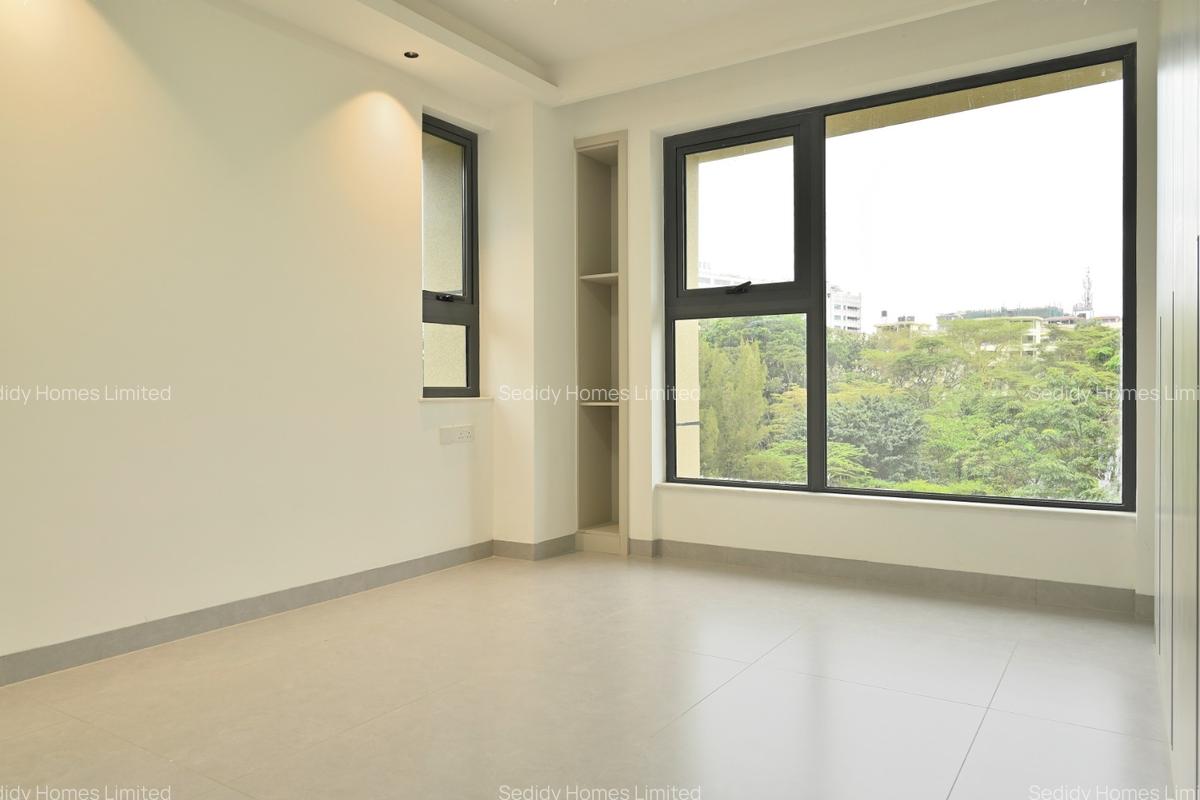 3 Bed Apartment with En Suite in Westlands Area - 14