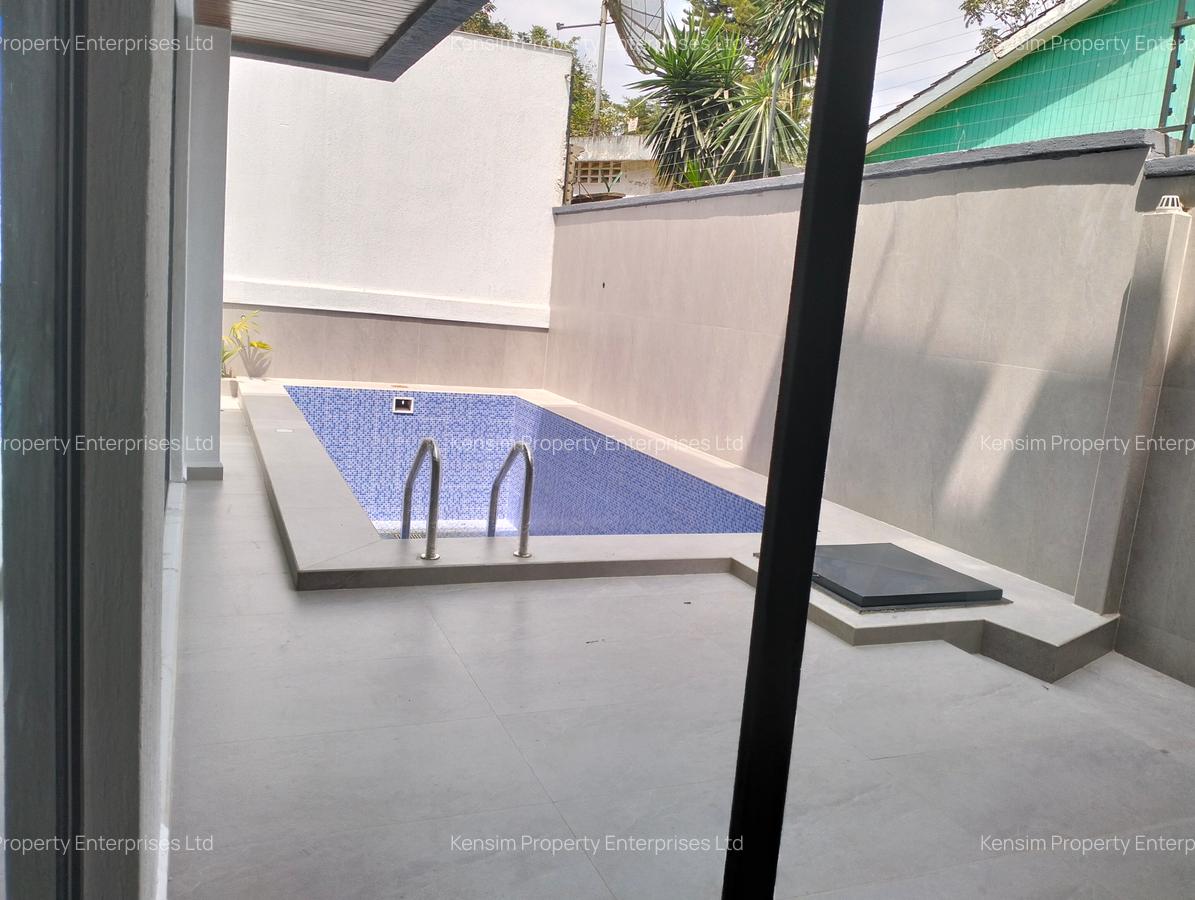 5 Bed Townhouse with En Suite in Lavington - 8