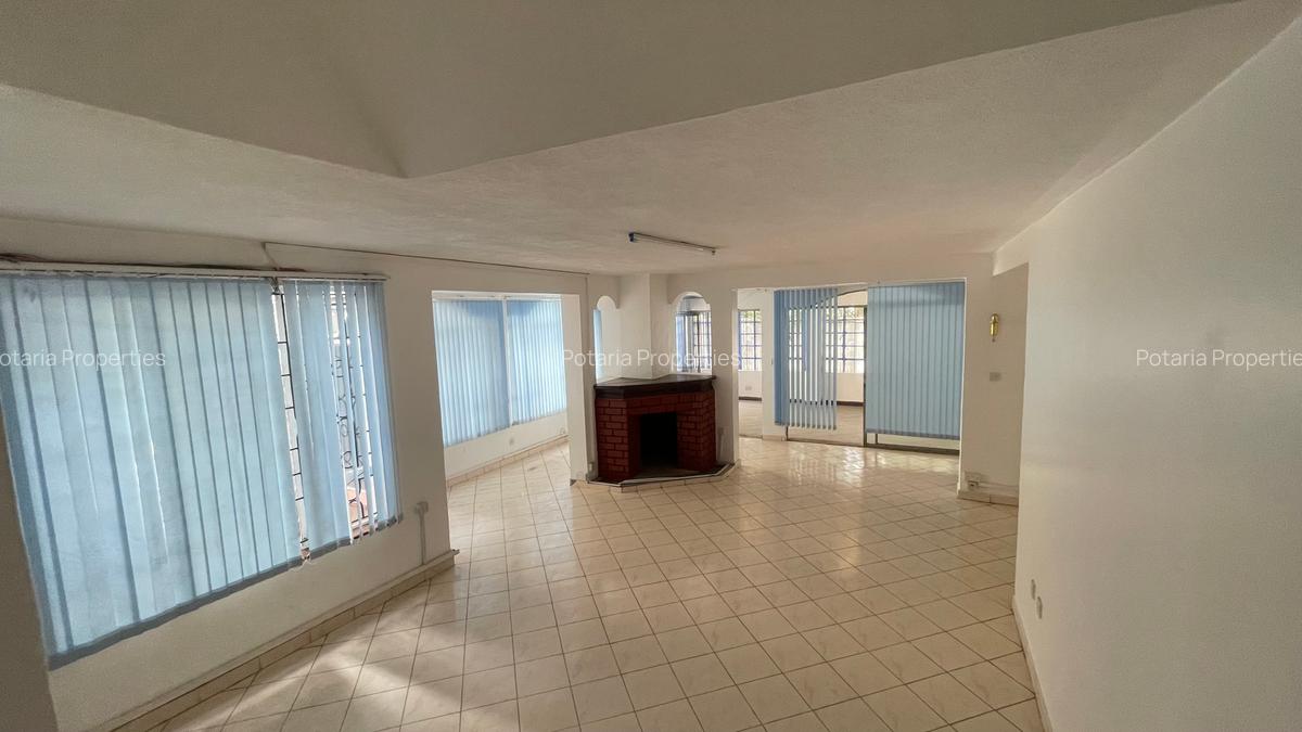 Commercial Property with Service Charge Included in Lavington - 5