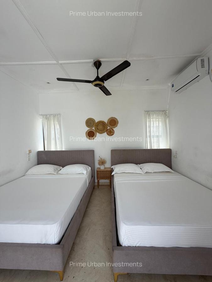 4 Bed House with En Suite at Watamu Beach - 15
