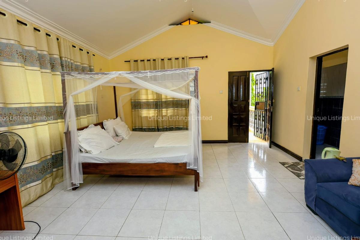 4 Bed House with Staff Quarters at Behind Oshwal Academy - 12