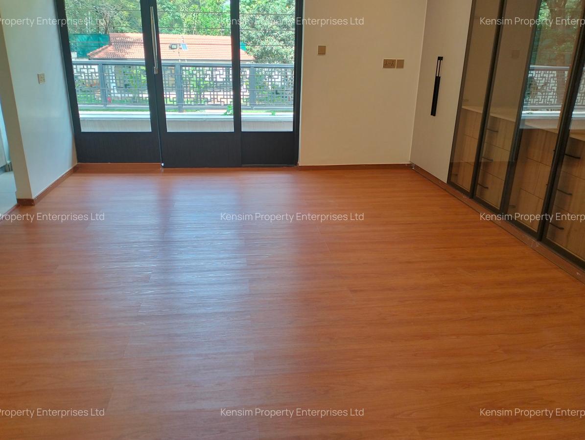 7 Bed Townhouse with En Suite in Runda - 10