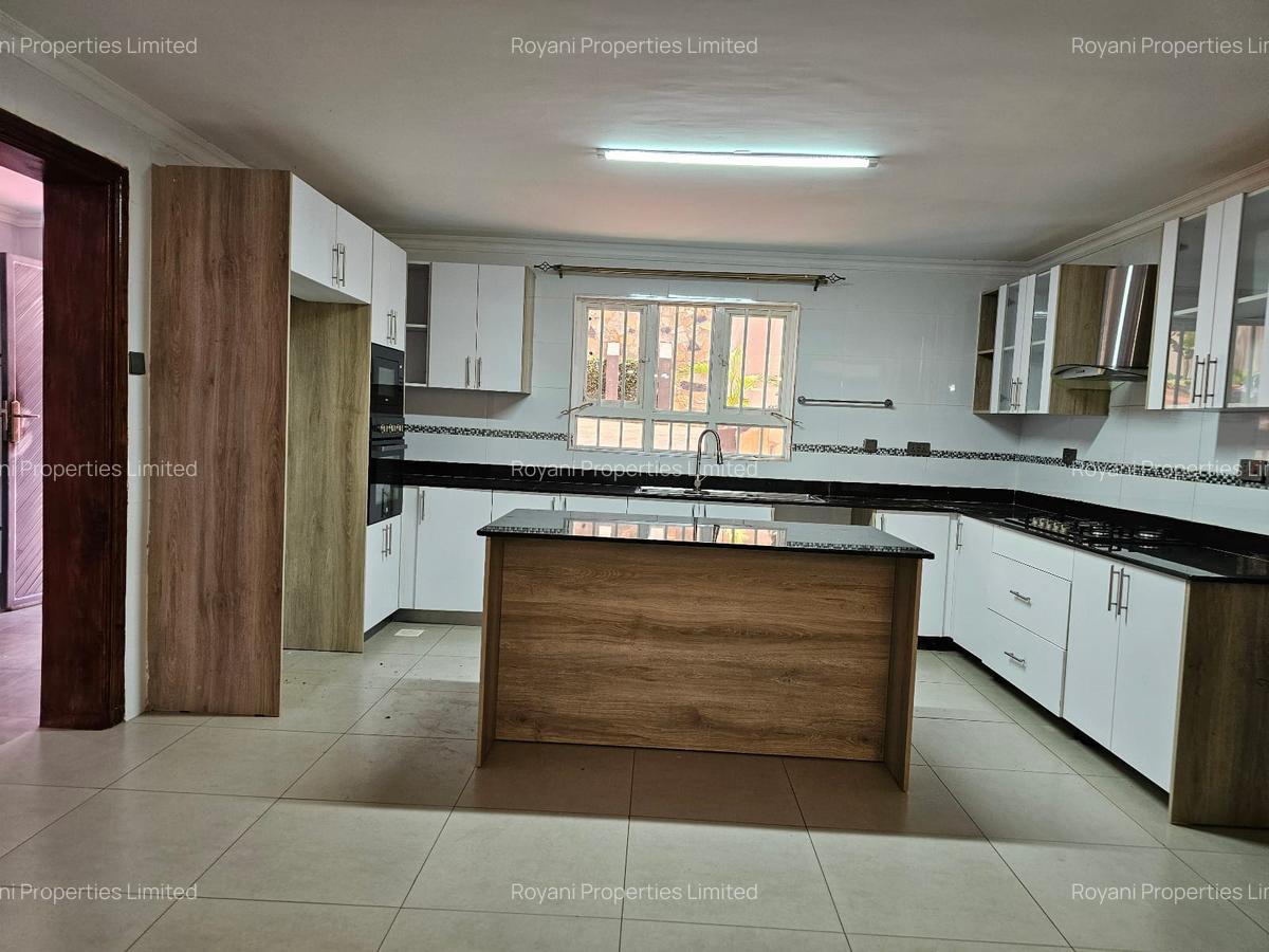 4 Bed House with En Suite in Kiambu Road - 6