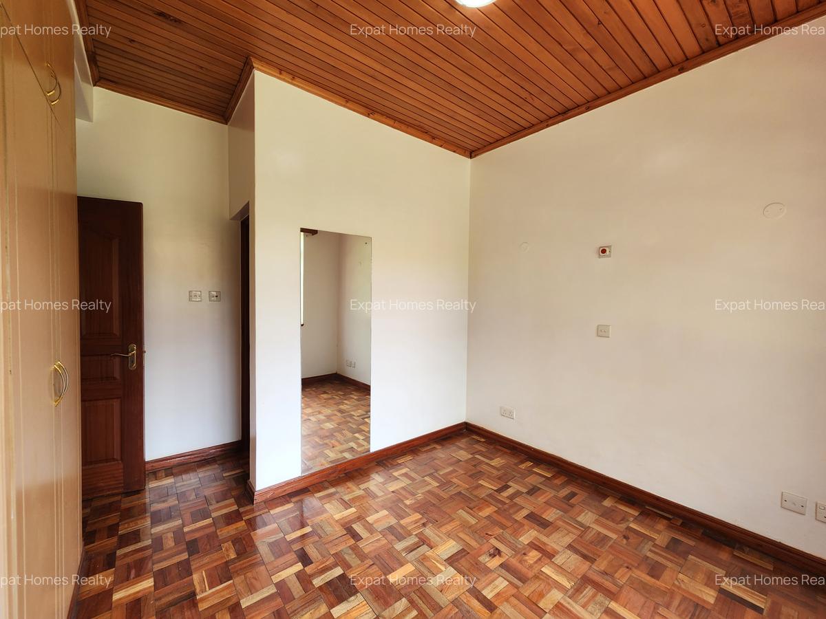 5 Bed Villa with En Suite in Lavington - 13