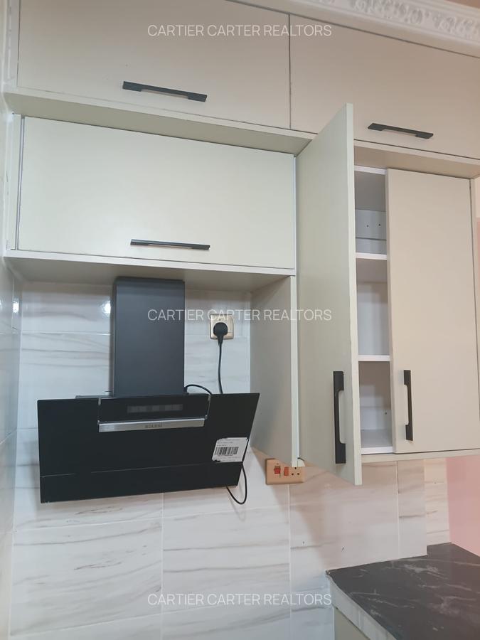 Furnished 2 Bed Apartment with En Suite in Garden Estate - 16