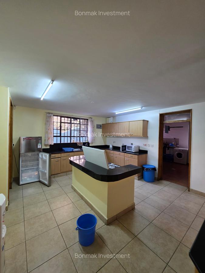 Furnished 3 Bed Apartment with En Suite at Brookside Drive - 13