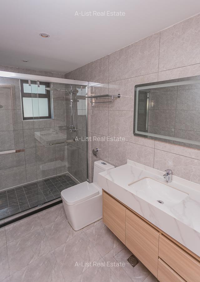 3 Bed Apartment with Swimming Pool at Riverside Drive - 18