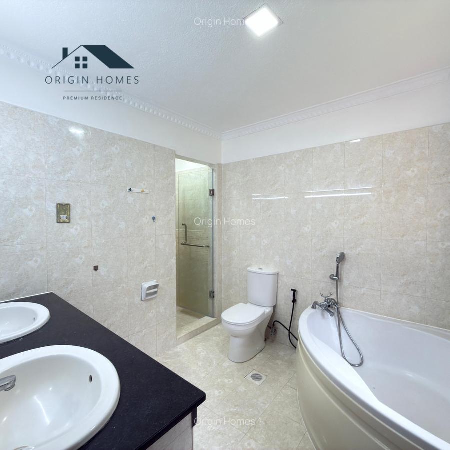 5 Bed House with En Suite at Runda - 13