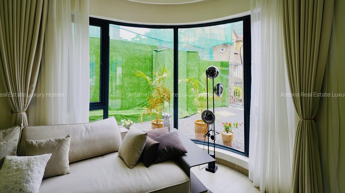 2 Bed Apartment with En Suite at 2026-262 - 1